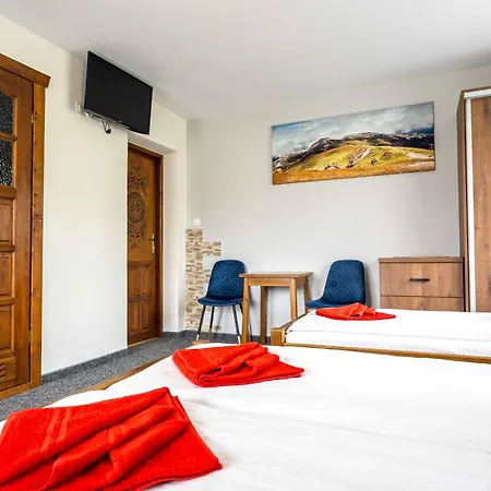 Z Widokiem Na Gory U Bronka Ciche Małe